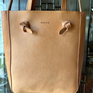 NISOLO Simone Crossbody Shopper Vachetta Leather